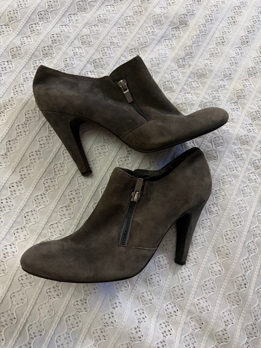 Franco Sarto Leather Ankle Booties Brown Pointed Toe Side Zip Heels Size 8M